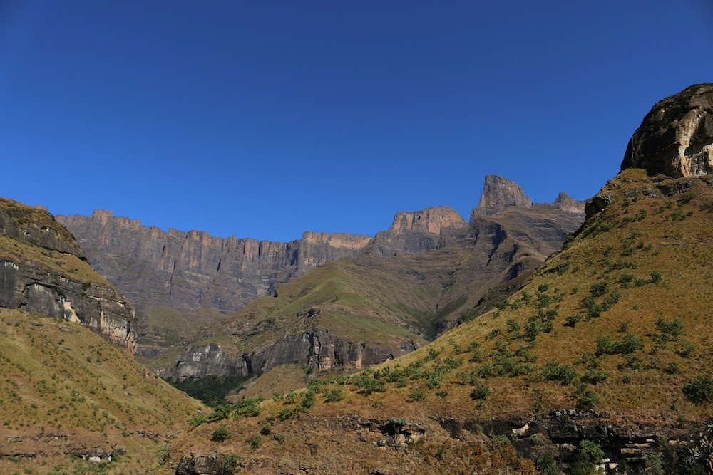 the terrain and hiking difficulty tugela gorge falls hike
