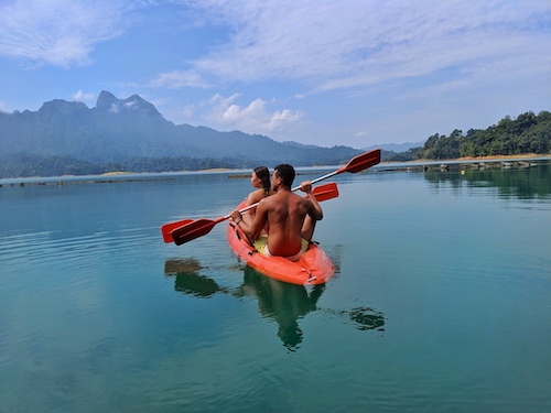 khao sok smiley bungalows review