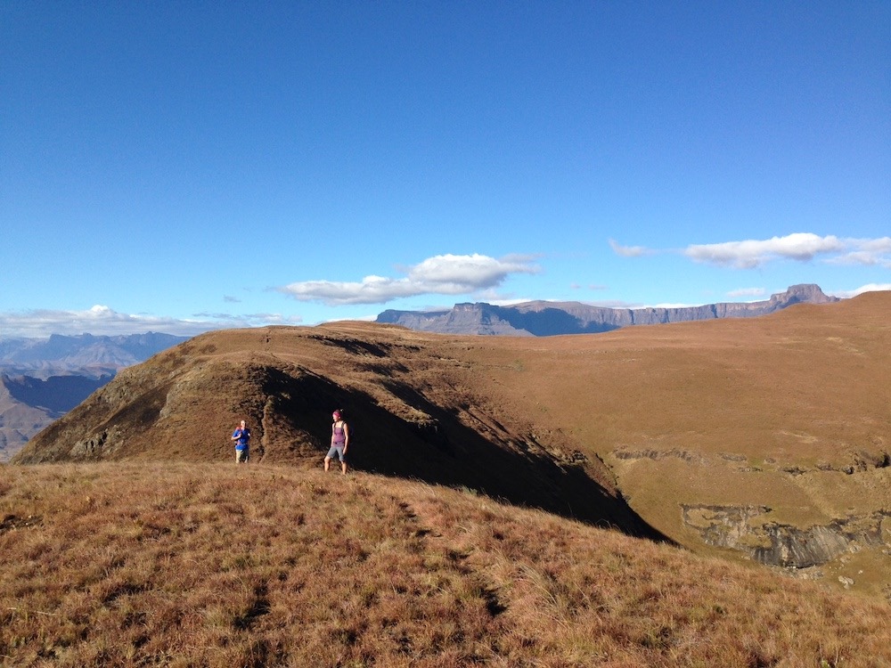 challenging hikes in drakensberg south africa