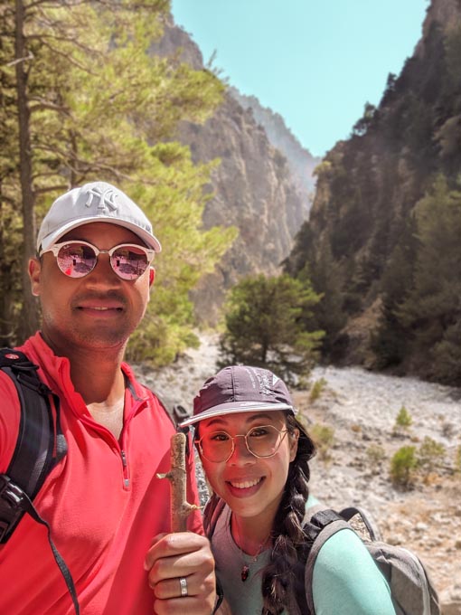 chloe and michael from the travel blog nomad and in love hiking samaria gorge