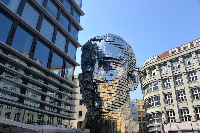 kinetic sculpture of frank kafkas head