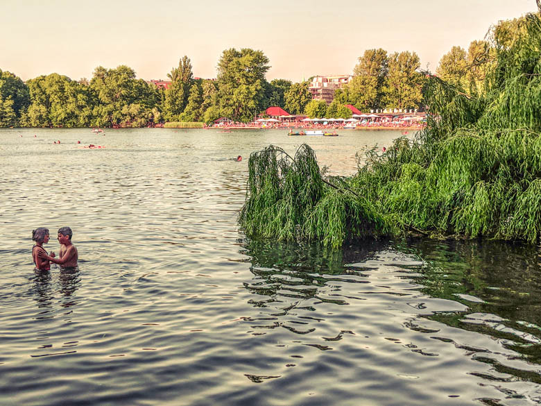 strandbad weissensee lake in berlin with its own beach