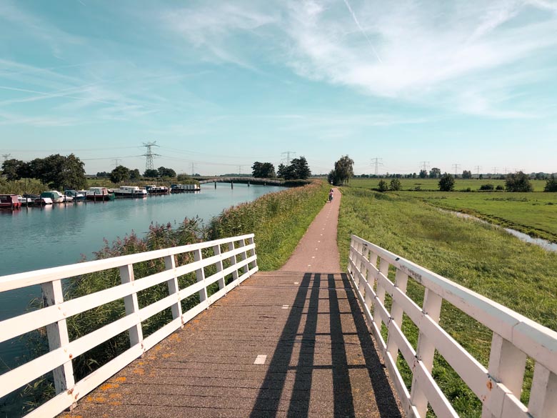 walking and cycling paths to see the kinderdijk windmills in holland