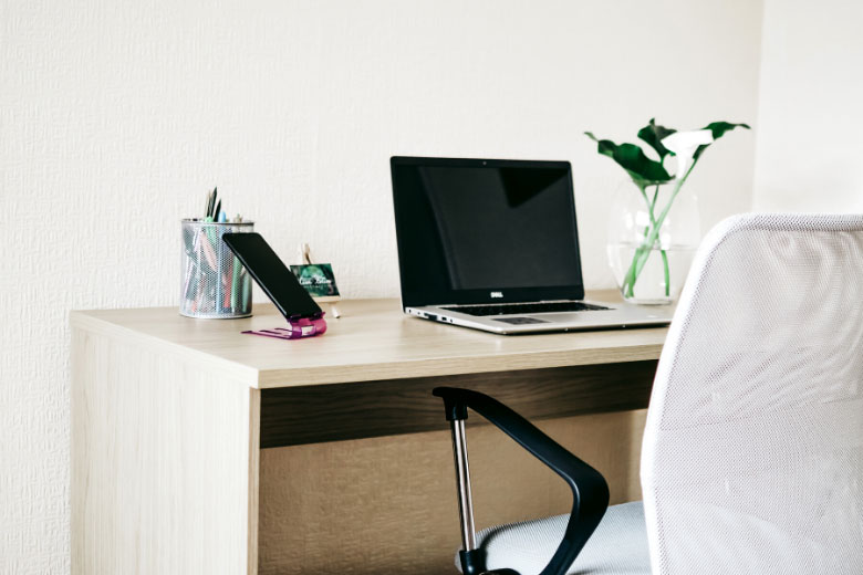 create a clean and organised workspace 